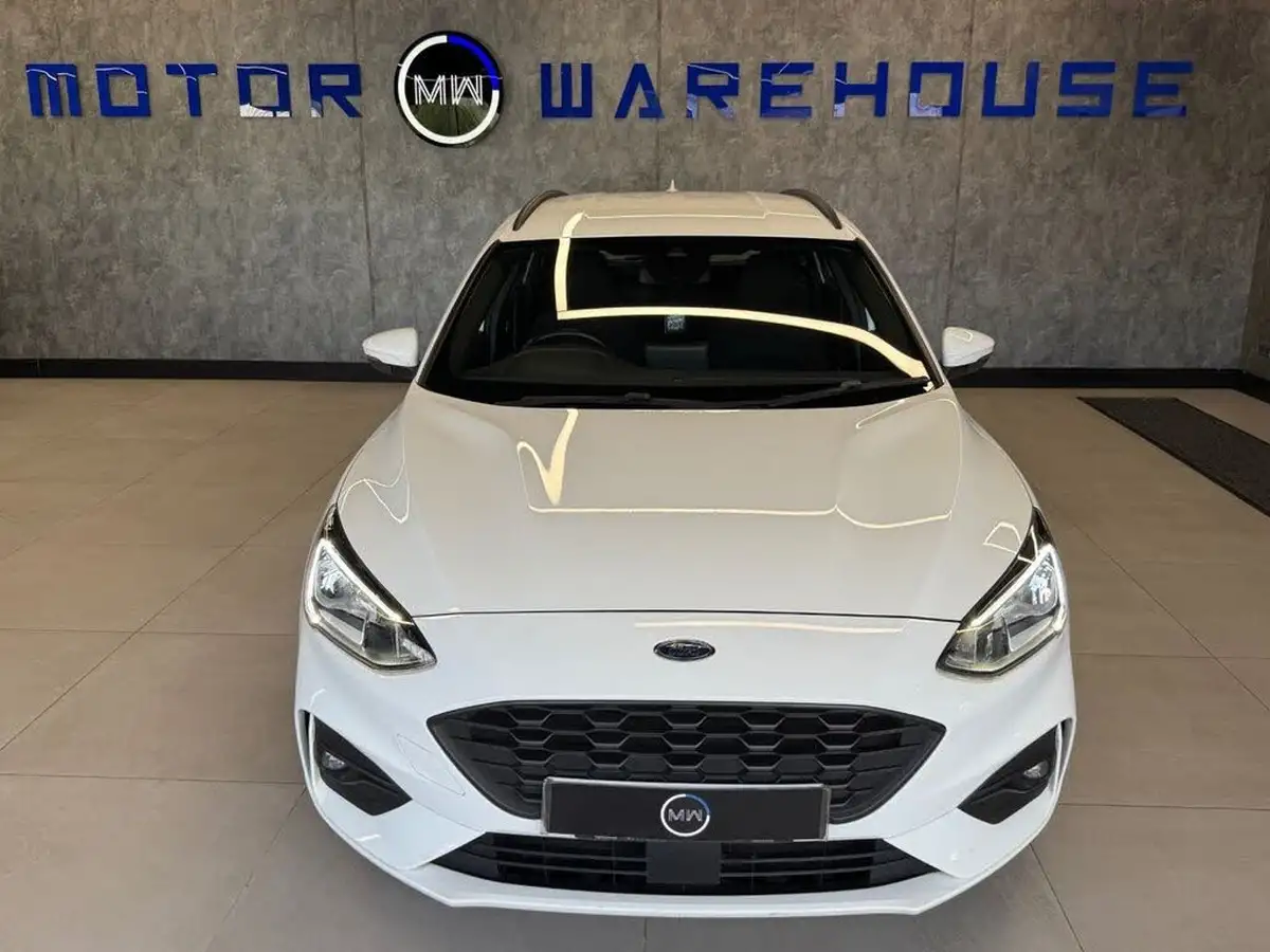 2019-ford-focus-15t-st-line-estate-big-12