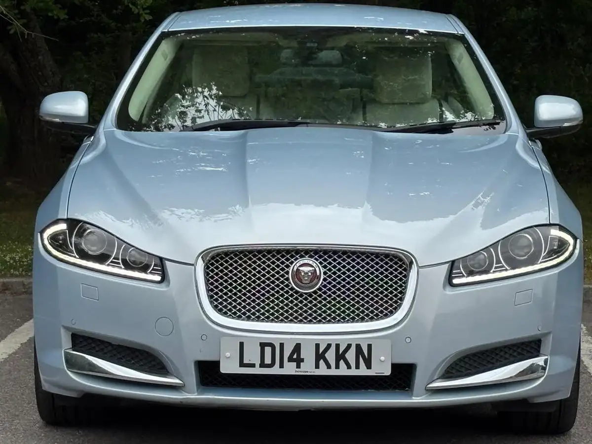 2014-jaguar-xf-30td-portfolio-saloon-4d-big-20