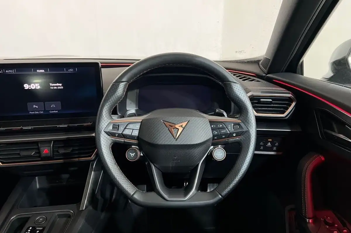 2024-cupra-formentor-14-e-hybrid-vz2-big-24