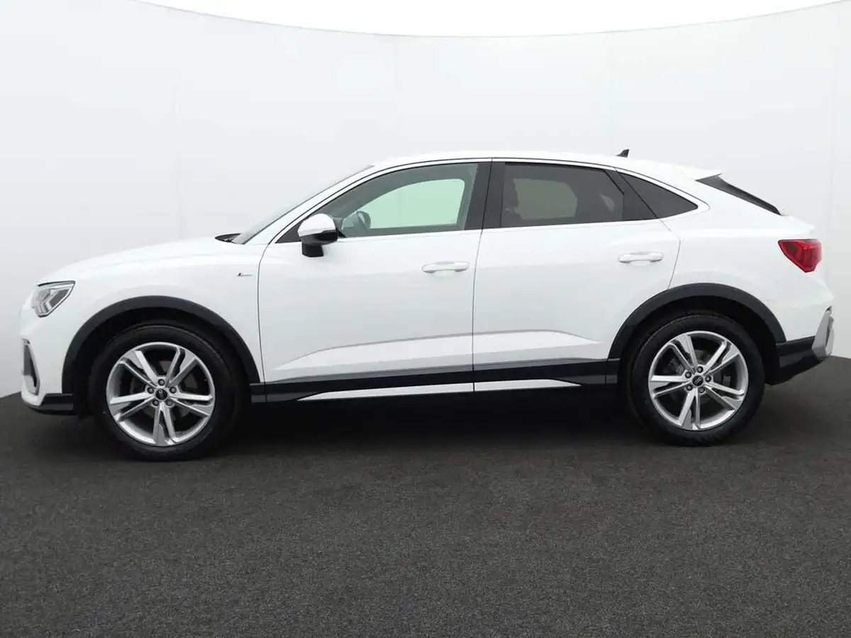 2022-audi-q3-15-35-tfsi-s-line-cod-sportback-tronic-big-4