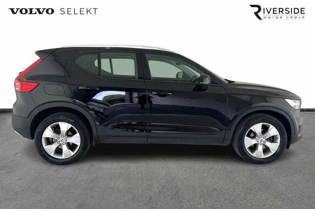 2021-volvo-xc40-15-t3-momentum-161bhp-big-3