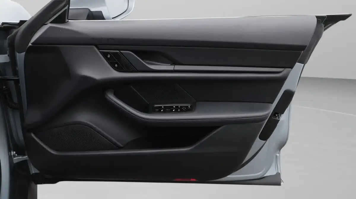 2020-porsche-taycan-e-4s-530ps-big-15