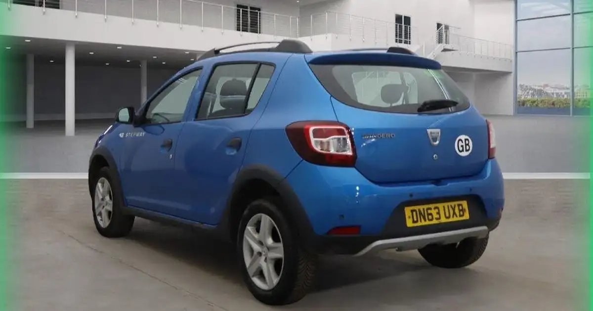 2013-dacia-sandero-stepway-15d-laureate-big-3