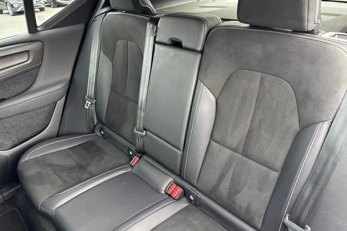 2021-volvo-xc40-15-t3-r-design-pro-161bhp-auto-big-18