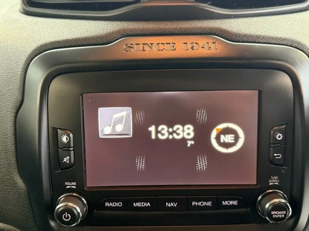 2016-jeep-renegade-20multijet-ii-limited-ss-big-45