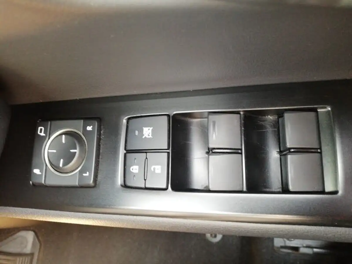 2020-lexus-ux-250h-20-ux-premium-pack-with-navigation-big-10