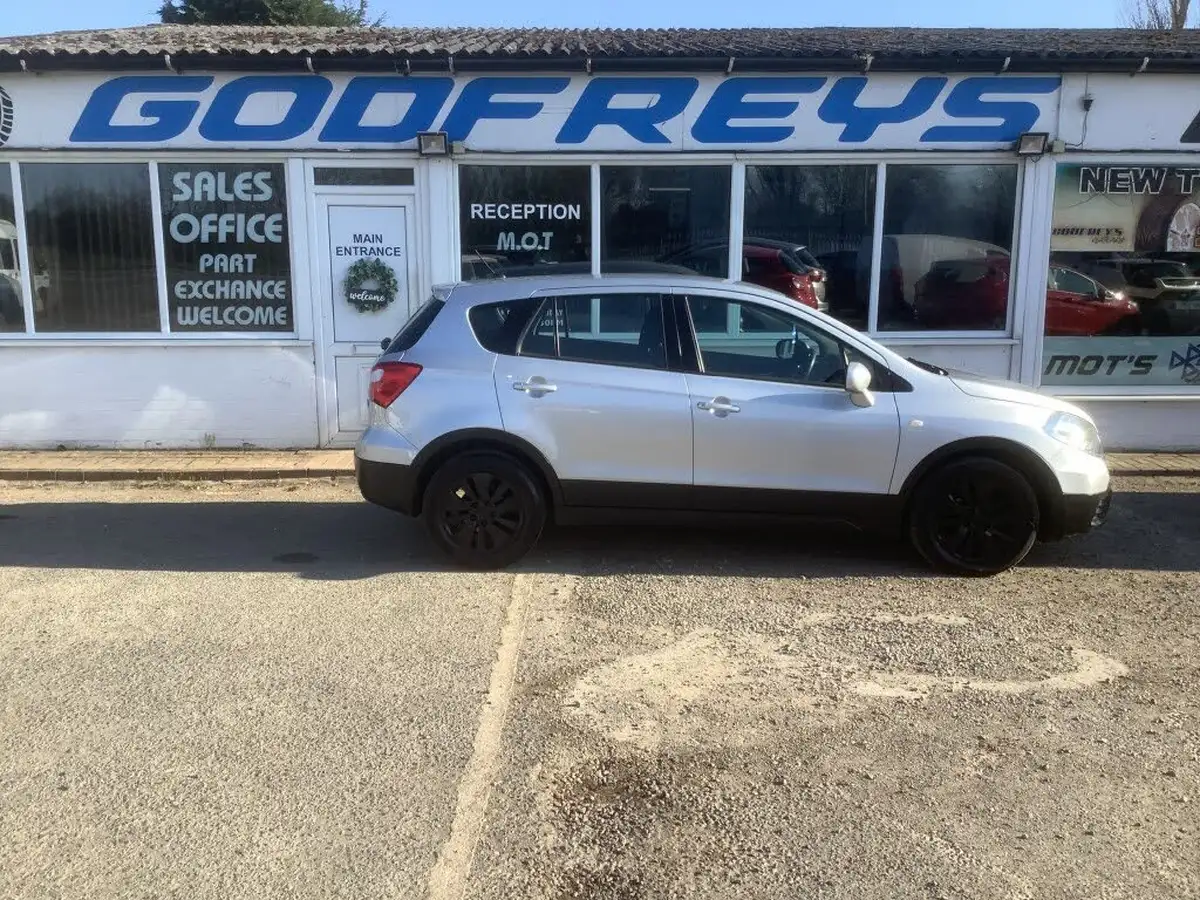 2014-suzuki-s-cross-16-ddis-sz3-big-1