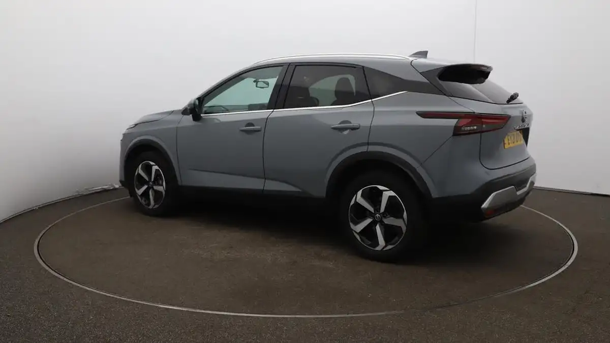 2021-nissan-qashqai-13-dig-t-premiere-edition-140ps-big-11