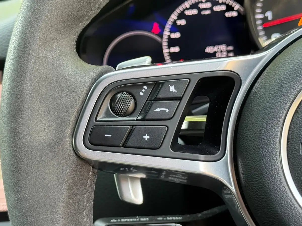 2021-porsche-cayenne-30-v6-coupe-big-26