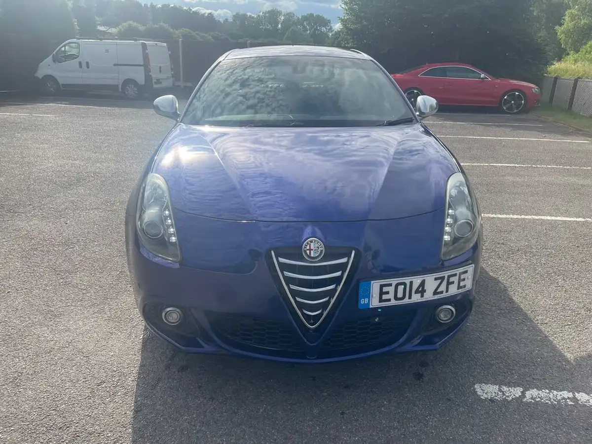 2014-alfa-romeo-giulietta-14-sportiva-nav-alfa-tct-big-5