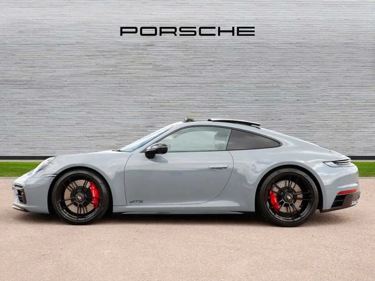 2024-porsche-911-30-carrera-4-gts-480ps-coupe-2981cc-pdk-big-5