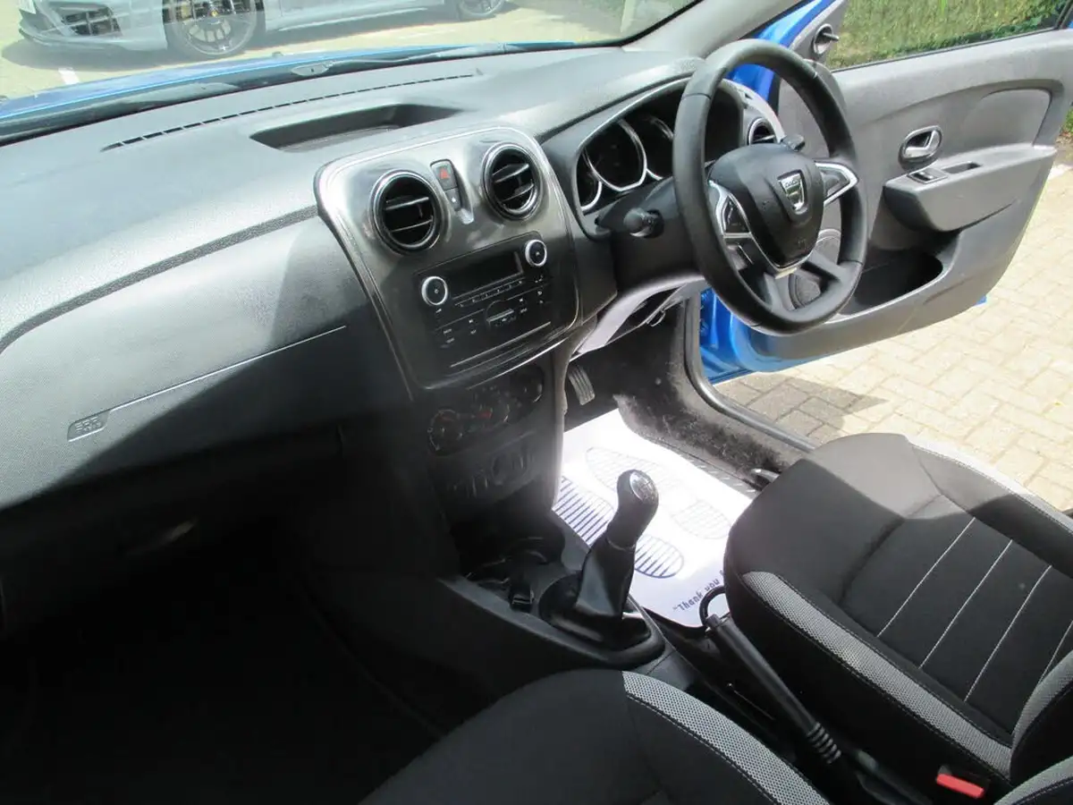 2019-dacia-sandero-stepway-09-tce-essential-big-15