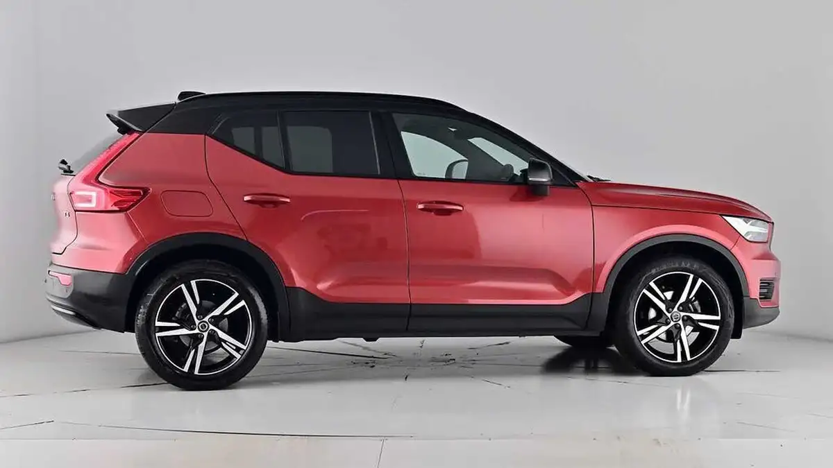 2022-volvo-xc40-15-t3-r-design-auto-big-79