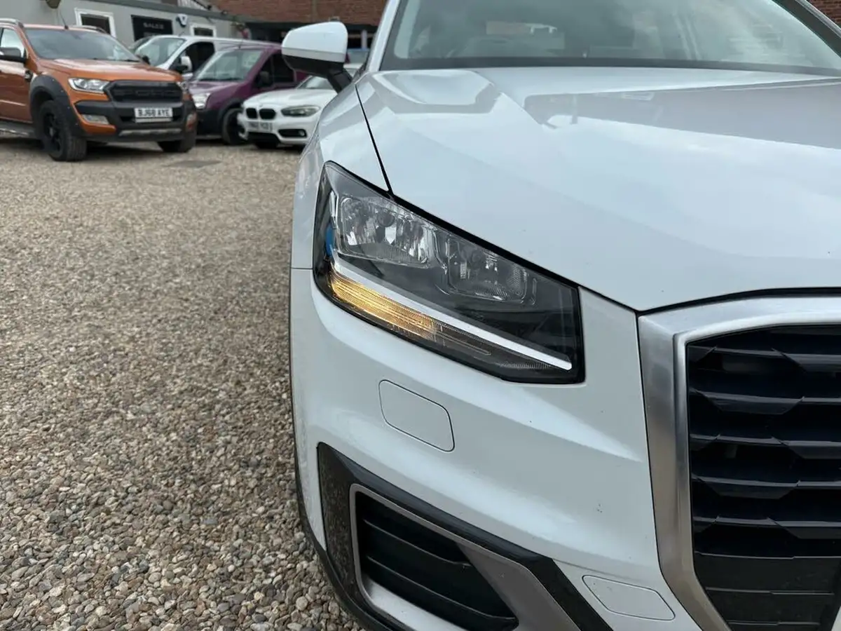 2018-audi-q2-14-tfsi-sport-s-tronic-big-57