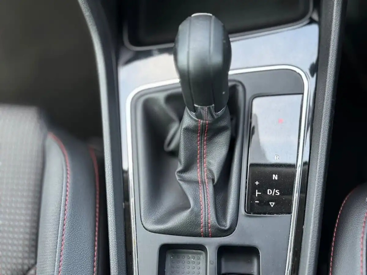 2018-seat-leon-20tdi-fr-technology-184ps-hatchback-5d-dsg-big-35