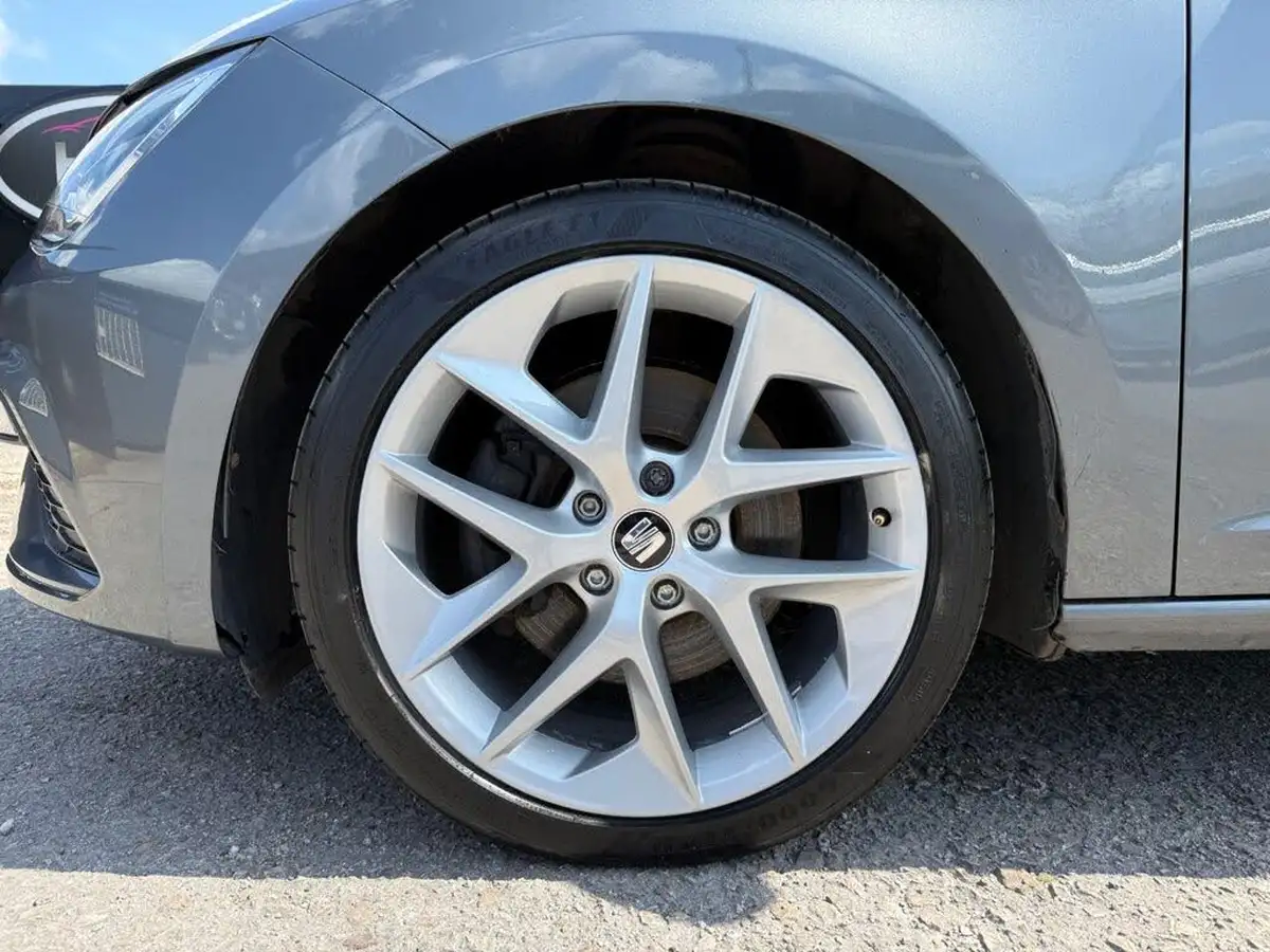 2018-seat-leon-20tdi-fr-technology-184ps-hatchback-5d-dsg-big-11