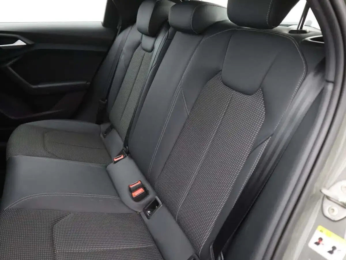 2022-audi-a1-10-25-tfsi-s-line-big-14