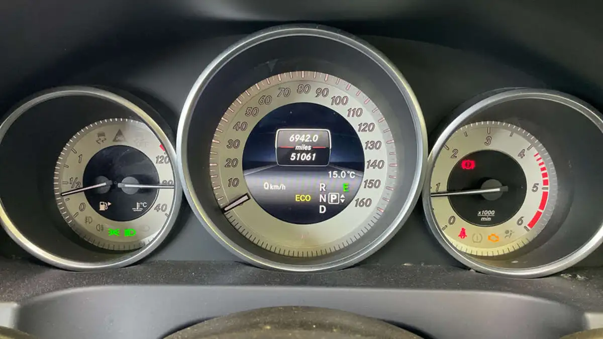 2014-mercedes-benz-e-class-21td-e220-cdi-amg-sport-175bhp-cdi-cabriolet-2d-7g-tronic-plus-big-18
