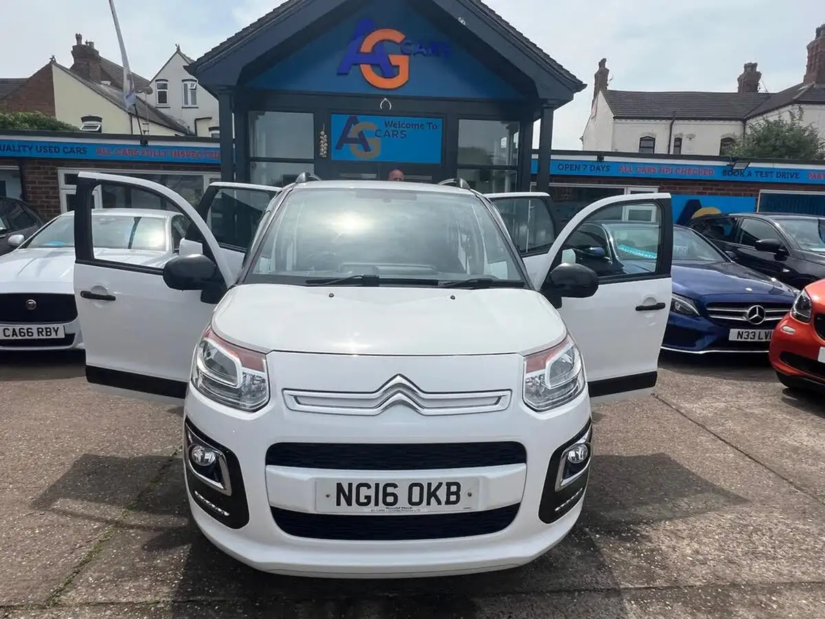 2016-citroen-c3-picasso-16bluehdi-edition-big-55