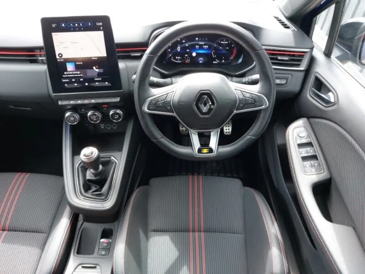 2023-renault-clio-10-tce-rs-line-big-6