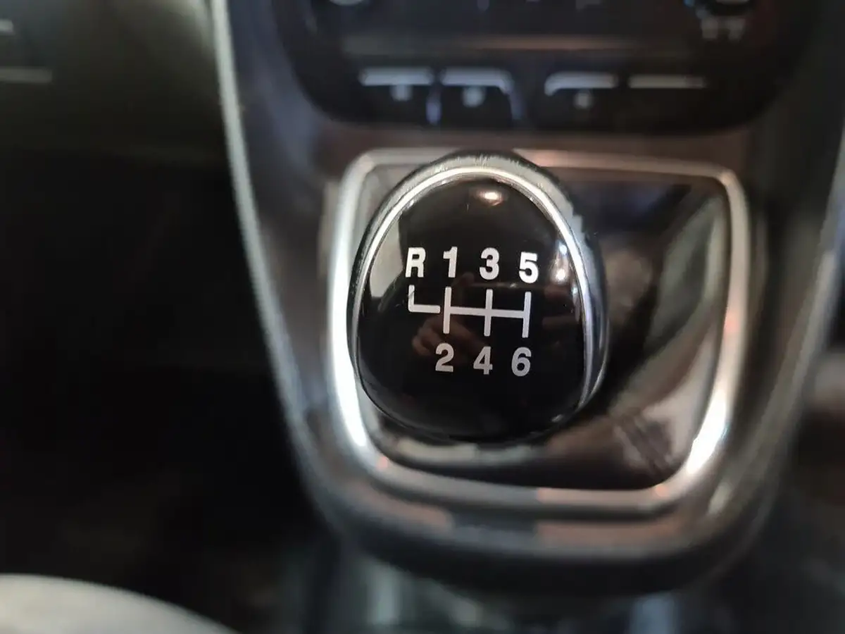 2020-ford-transit-connect-15-ecoblue-l1-200-limited-big-30