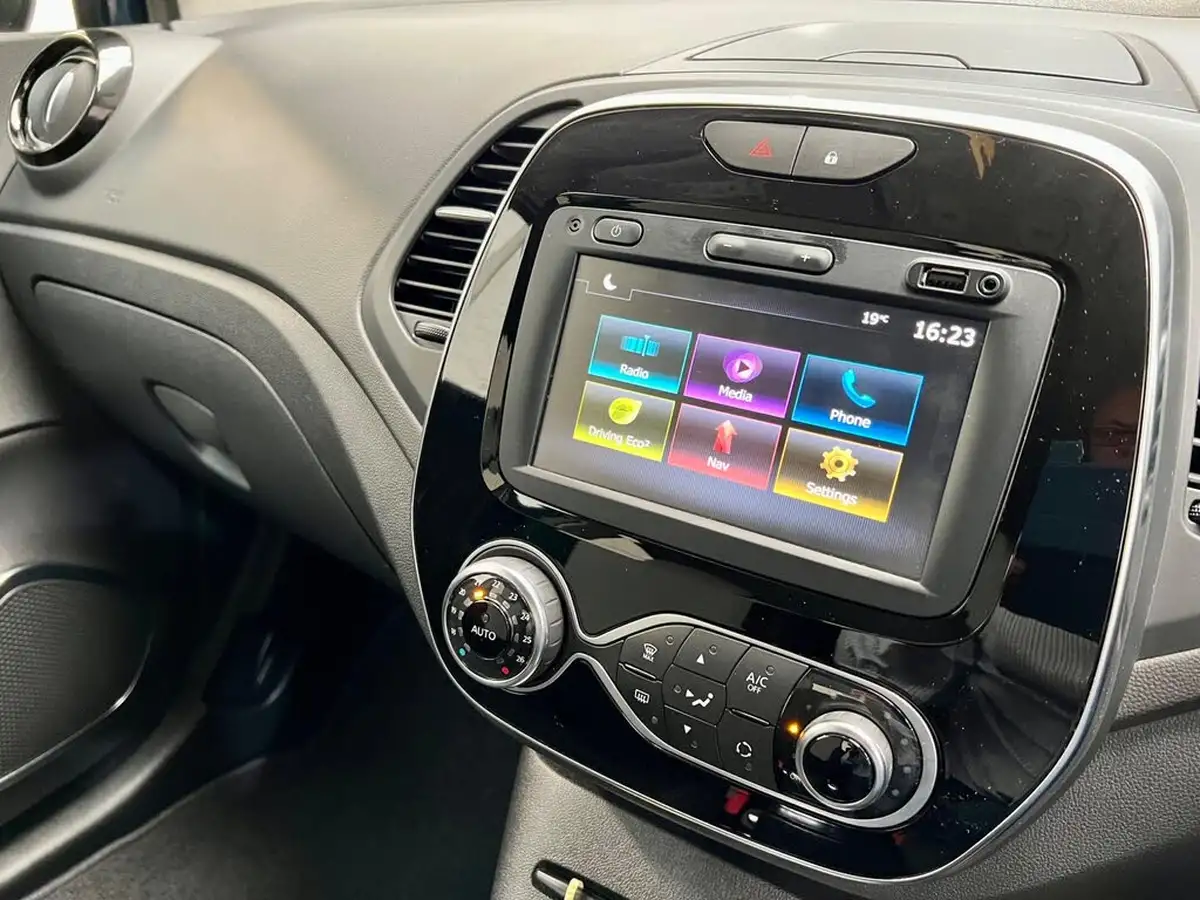 2019-renault-captur-13-tce-iconic-130bhp-ss-big-48