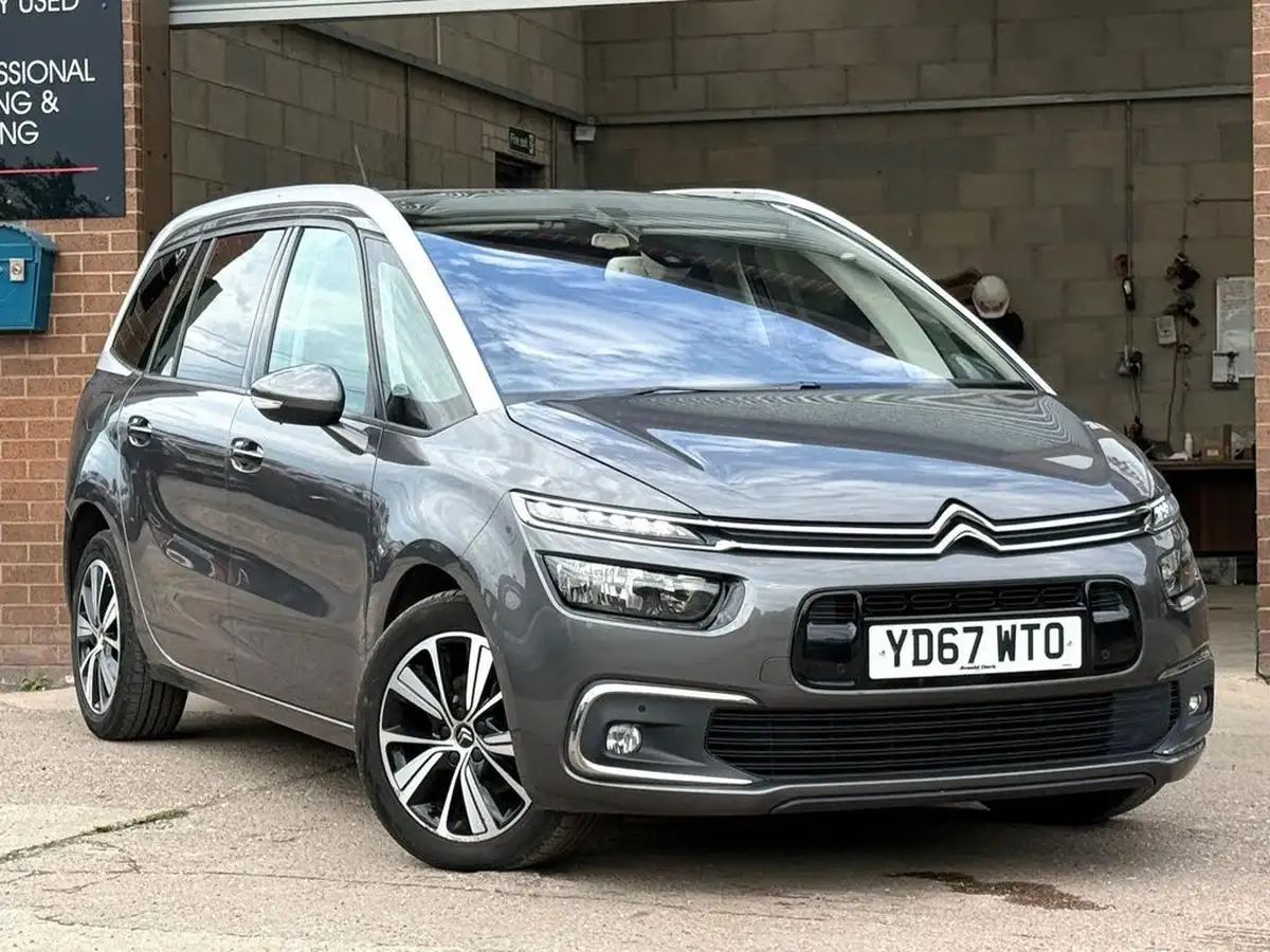 2017-citroen-grand-c4-picasso-16bluehdi-flair-big-11