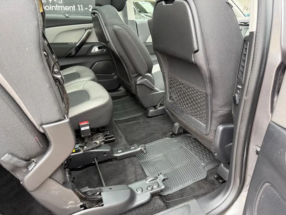 2017-citroen-grand-c4-picasso-16bluehdi-flair-big-59