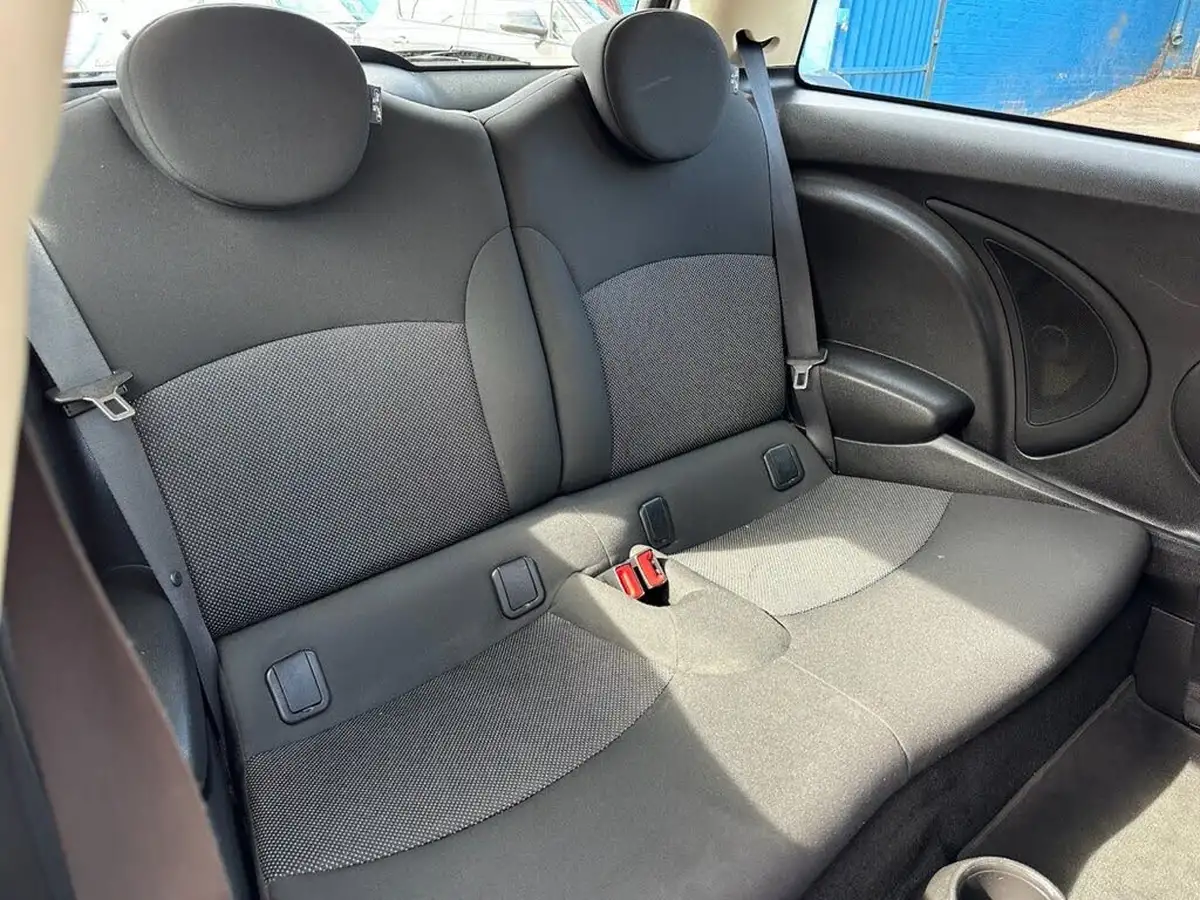 2012-mini-cooper-16-one-98bhp-hatchback-3d-auto-big-15