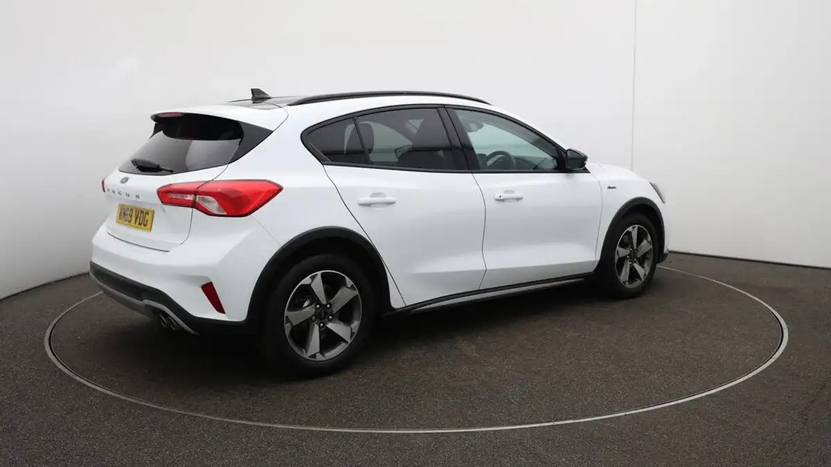 2019-ford-focus-10t-active-hatchback-big-51