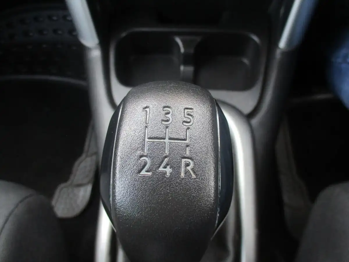 2018-citroen-c3-aircross-12-puretech-feel-82ps-big-38