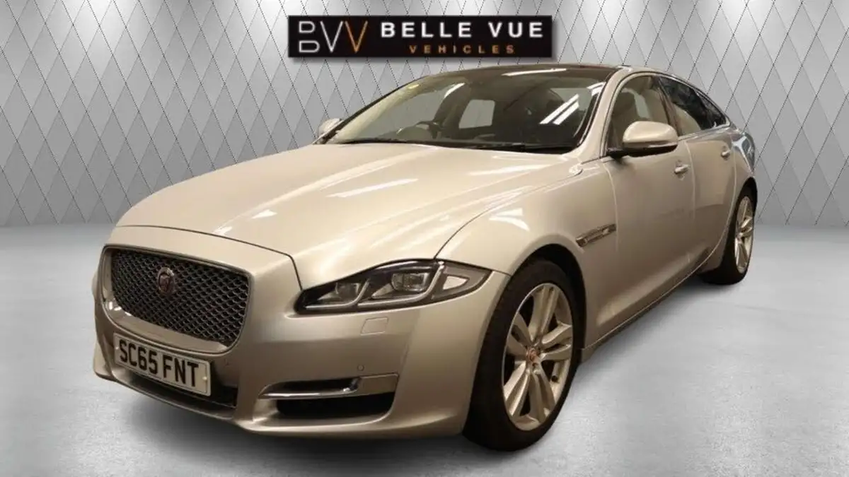 2015-jaguar-xj-series-30td-xj-premium-luxury-swb-auto-big-3
