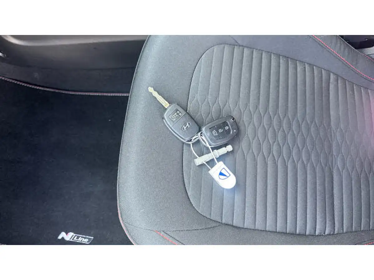 2024-hyundai-i10-10-t-gdi-n-line-90ps-two-tone-roof-big-19