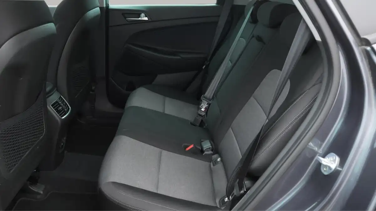 2020-hyundai-tucson-16-gdi-se-nav-big-16