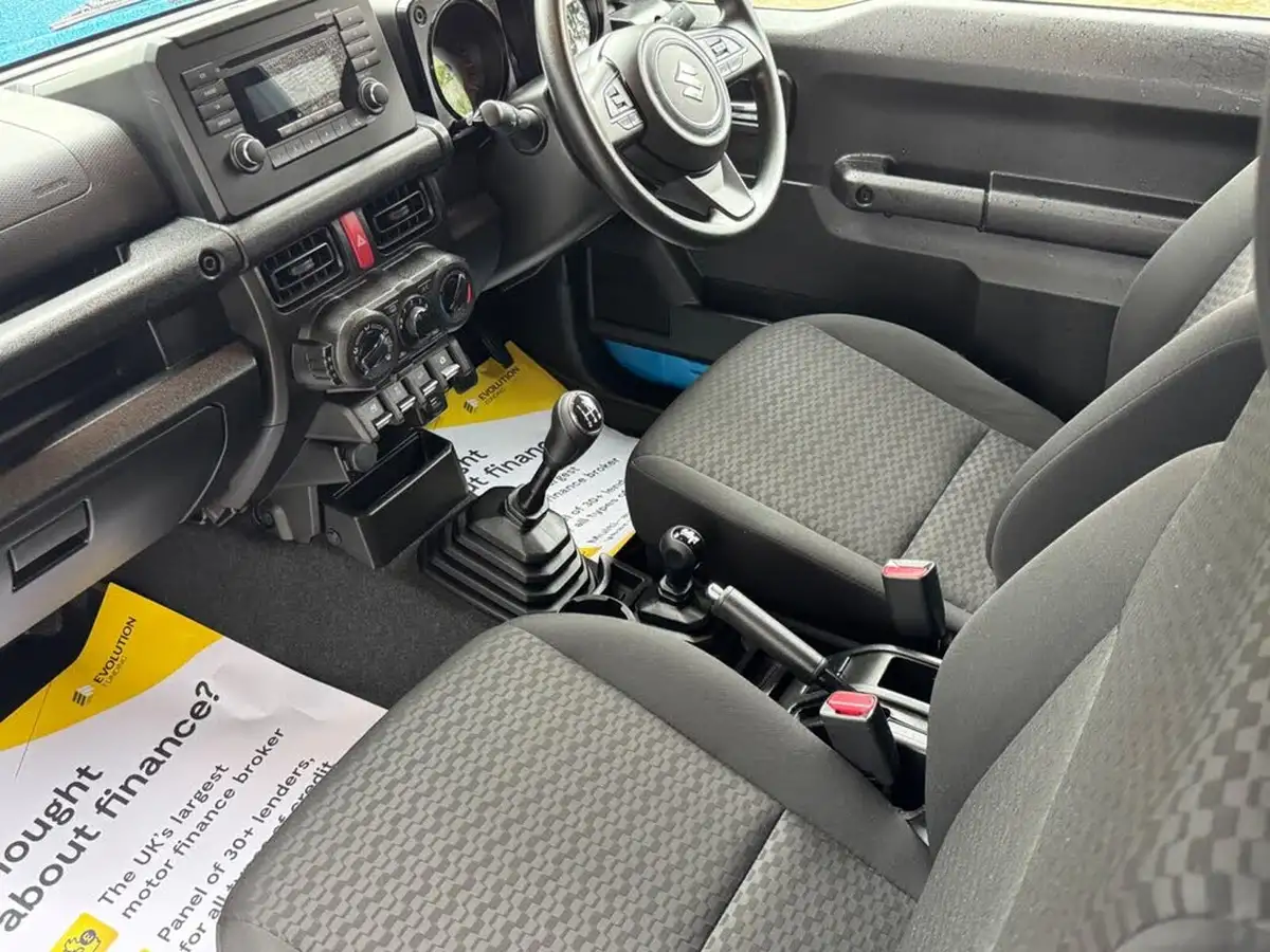2023-suzuki-jimny-15-light-commercial-allgrip-big-45