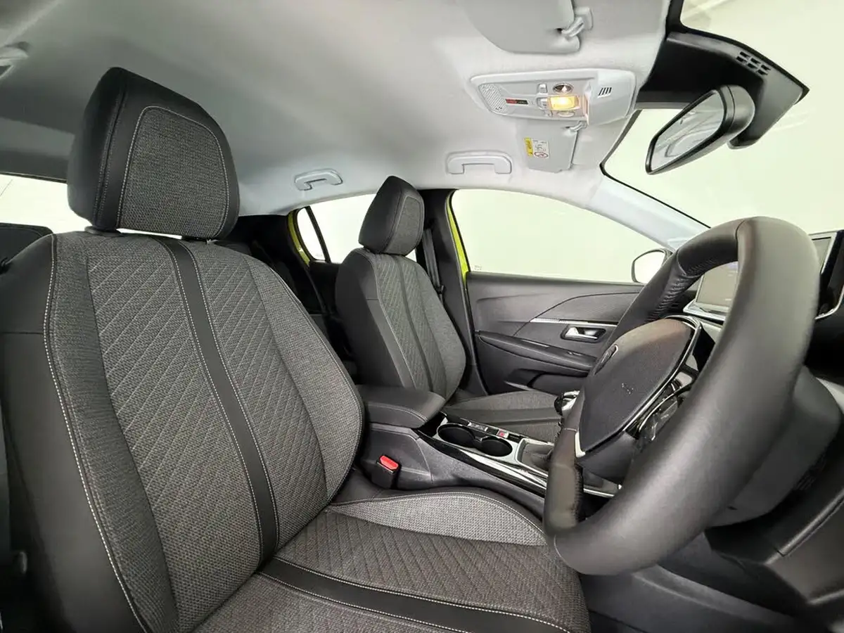 2024-peugeot-208-12-puretech-allure-big-13