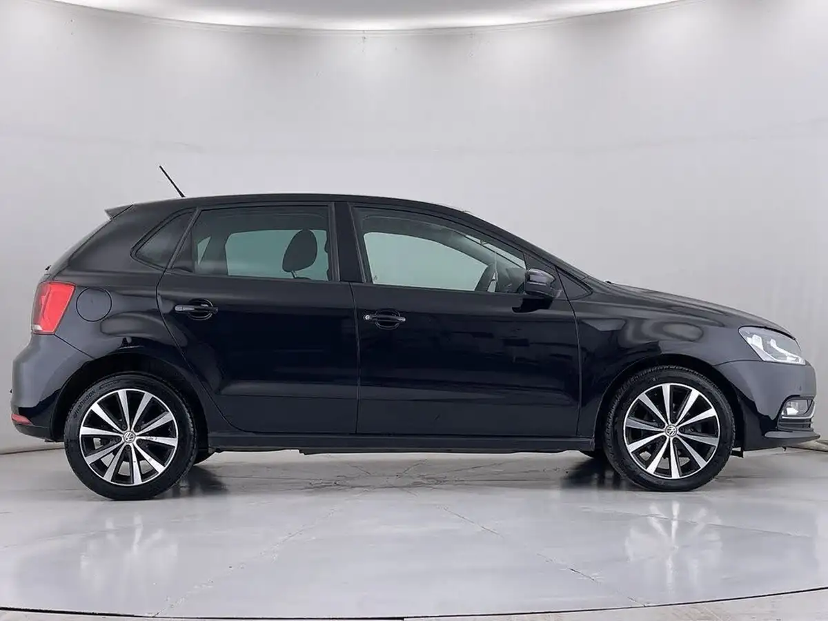 2016-volkswagen-polo-12-tsi-match-5d-big-14