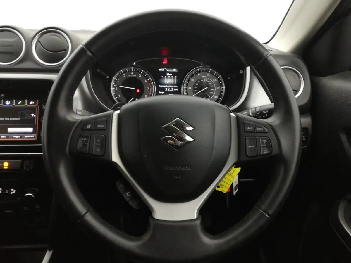 2017-renault-captur-09-dynamique-s-nav-big-10