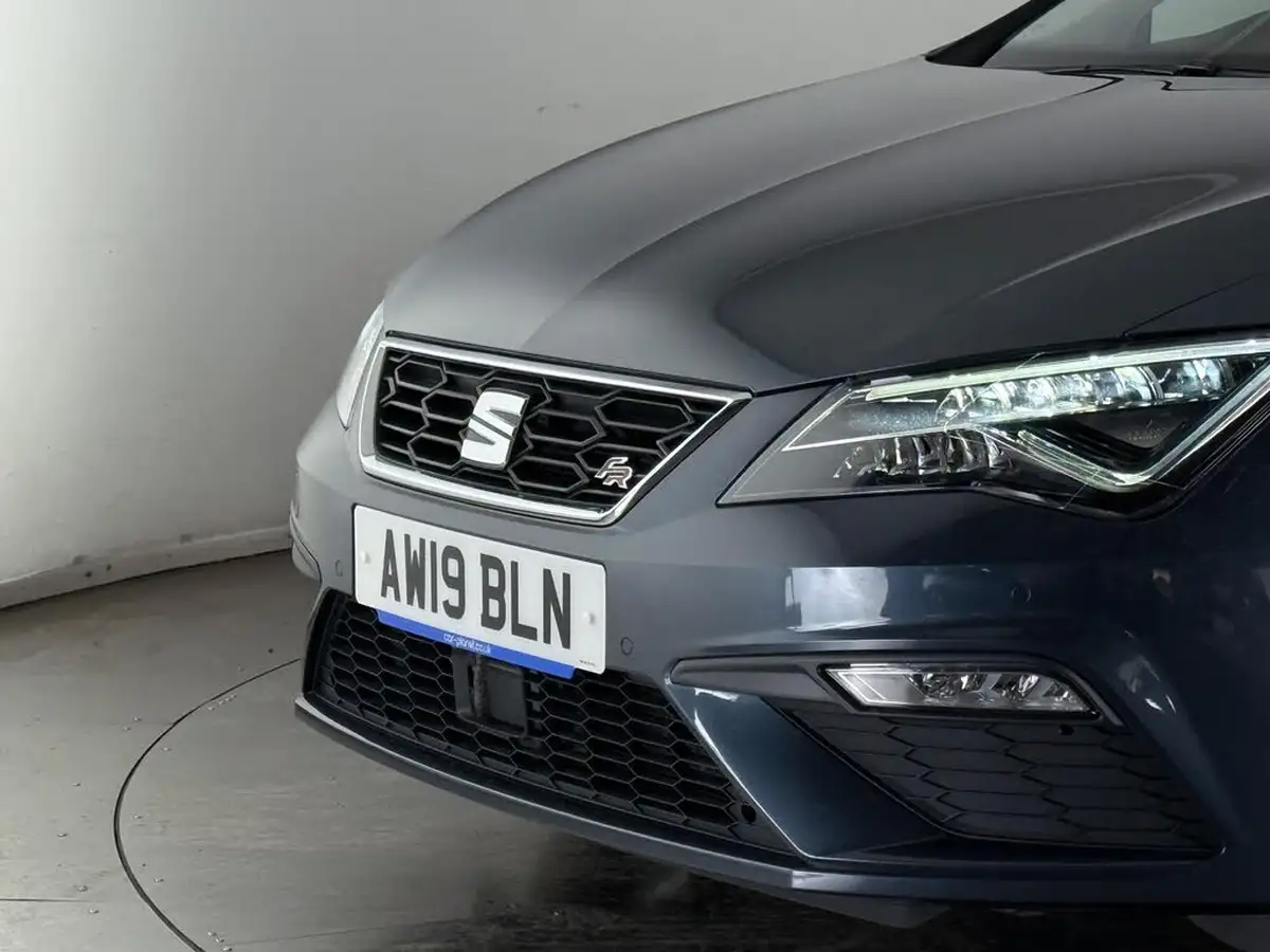 2019-seat-leon-20-tsi-fr-hatchback-big-45