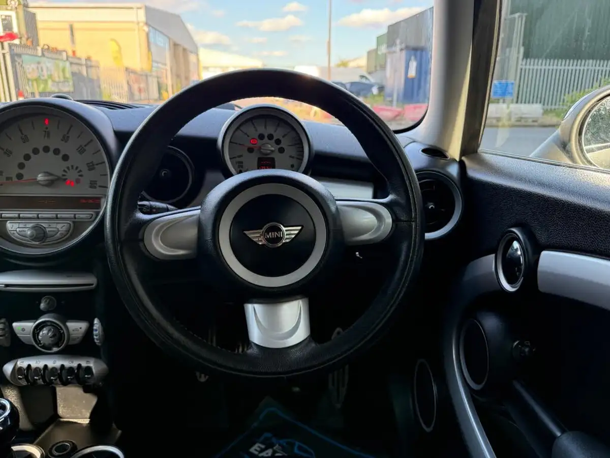 2008-mini-cooper-16-cooper-s-175bhp-hatchback-3d-big-28