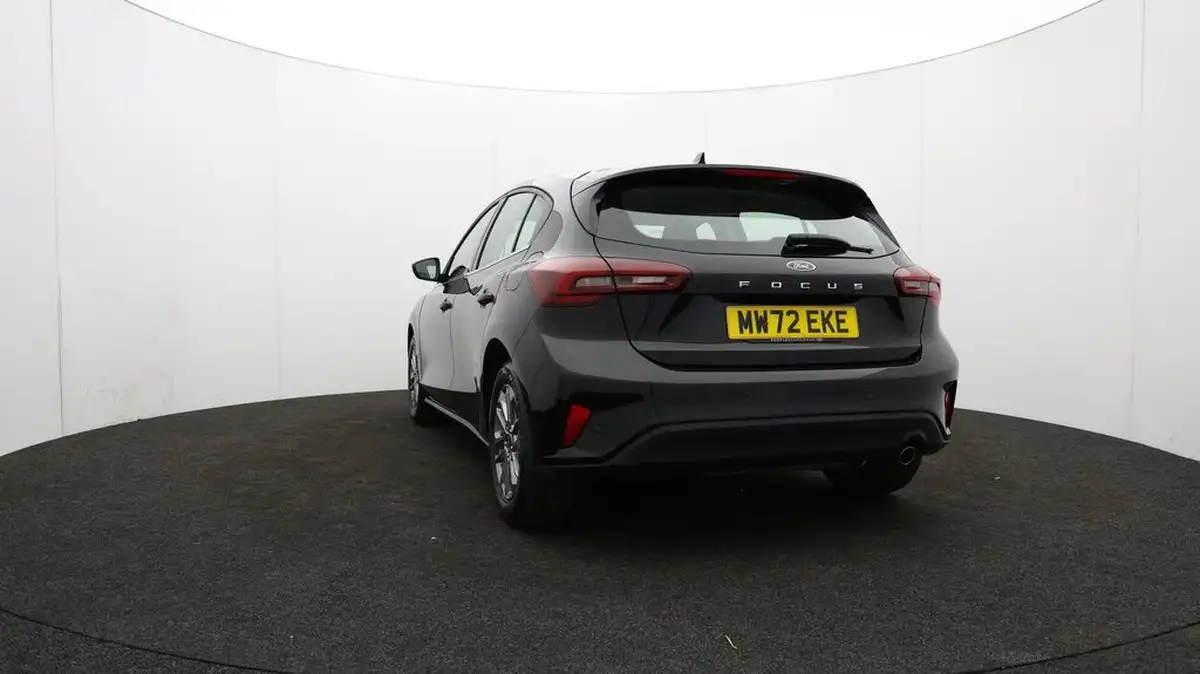 2023-ford-focus-10t-titanium-125ps-hatchback-big-30