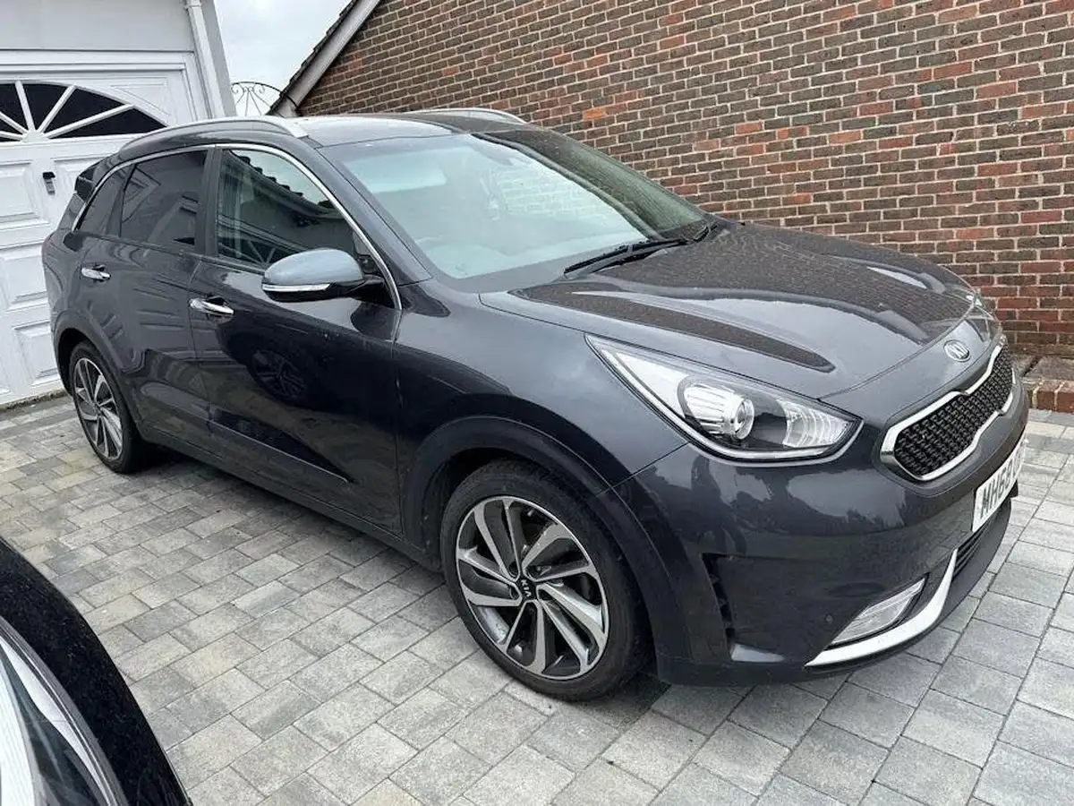 2019-kia-niro-16-gdi-3-156kwh-big-0