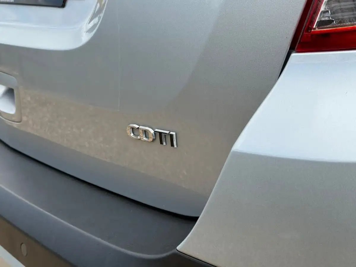 2014-vauxhall-mokka-17cdti-se-fwd-auto-big-15