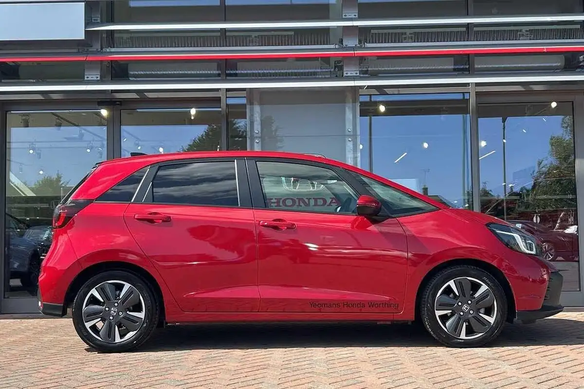 2025-honda-jazz-15-i-mmd-advance-big-4