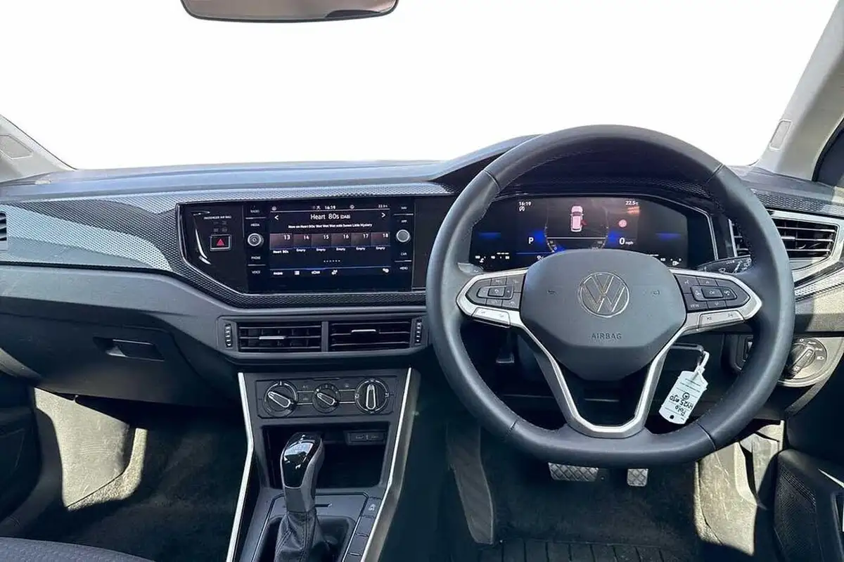 2025-volkswagen-polo-10-tsi-match-dsg-big-9