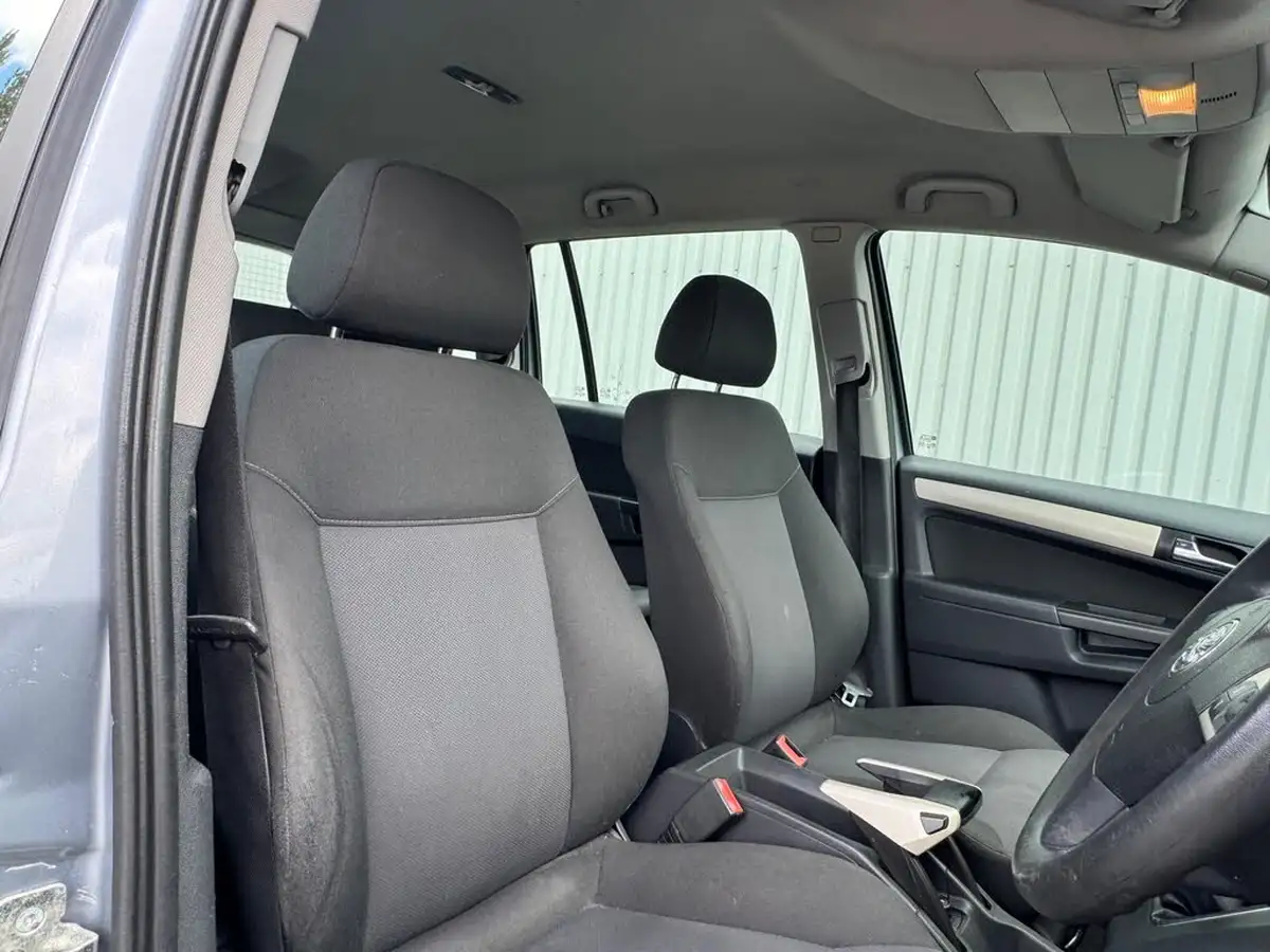 2008-vauxhall-zafira-16-exclusiv-105ps-big-17