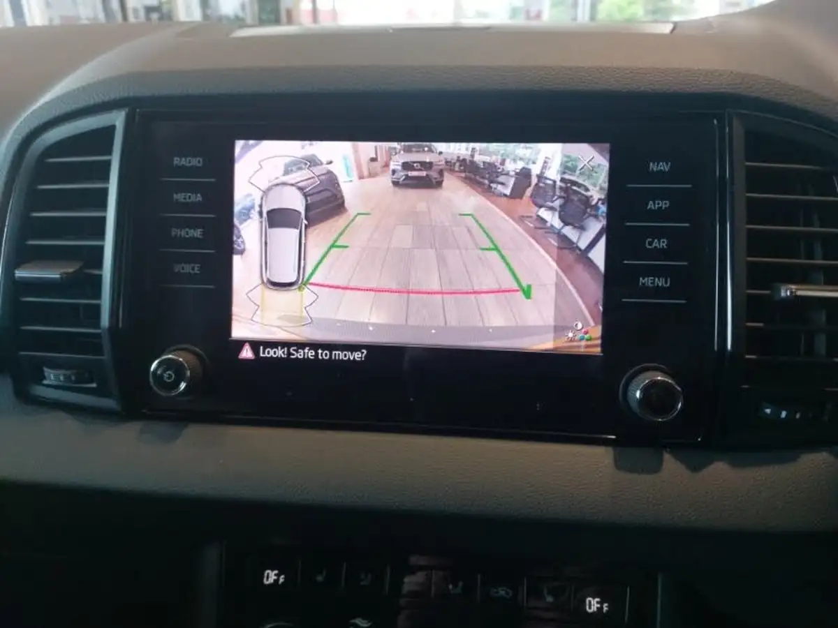 2023-skoda-karoq-15-tsi-sportline-dsg-big-11