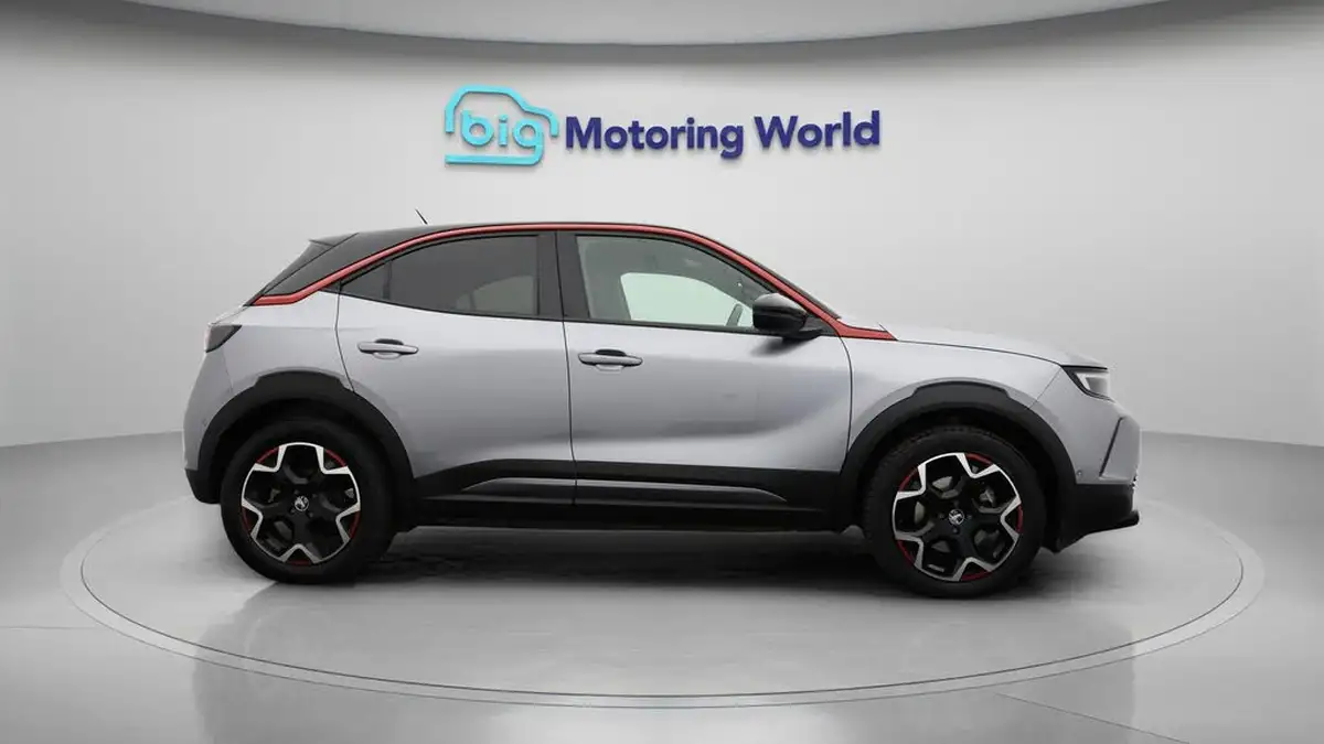 2023-vauxhall-mokka-e-gs-big-8