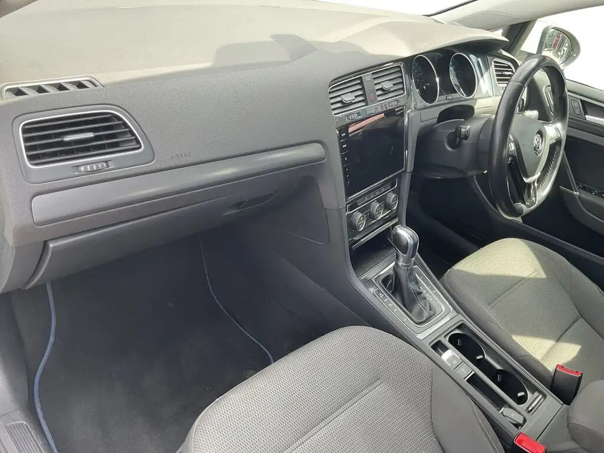 2018-volkswagen-golf-e-e-golf-big-8