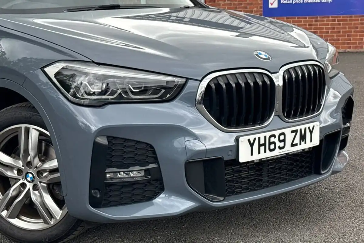 2019-bmw-x1-20-xdrive20i-m-sport-big-8